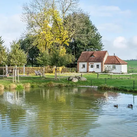 Backhaus بيت للعطل Gross Wokern