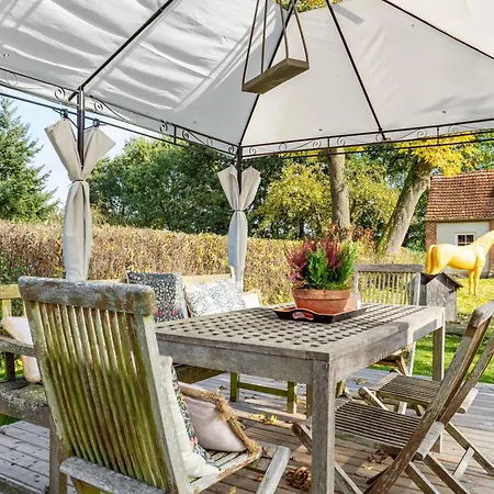 Backhaus بيت للعطل Gross Wokern